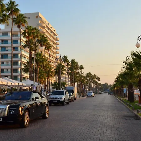 מלון The Josephine Boutique 3*