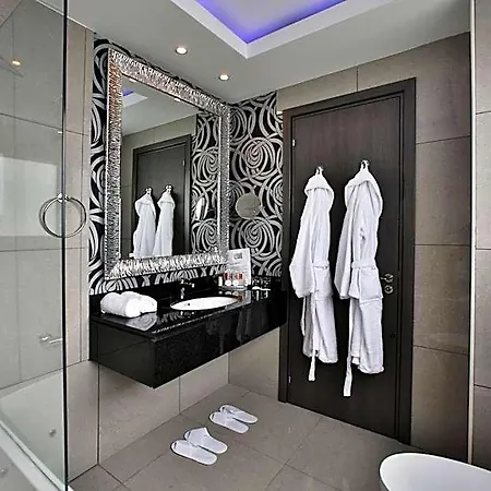 The Josephine Boutique Готель 3*