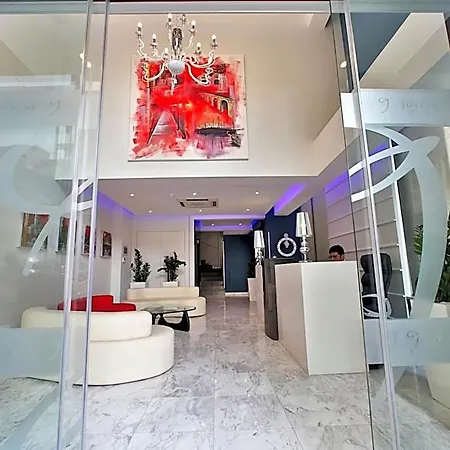 Готель The Josephine Boutique 3*
